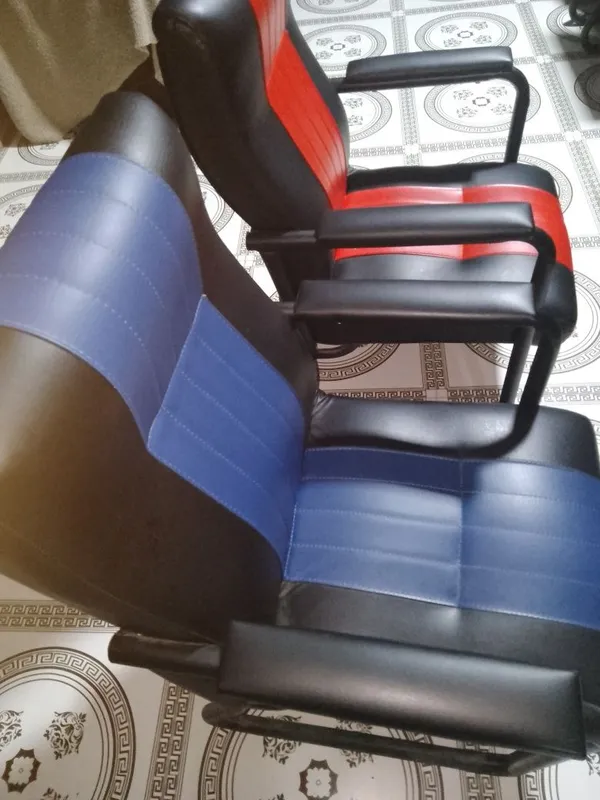 Продаются кресло в количестве.. 20 штук. По одному можно... 1 Продаются кресло в количестве.. 20 штук. По одному можно... 1