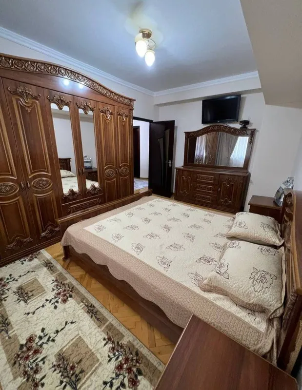 Аренда квартиры в центре 4/3/4 на Ц-6 к Казахстан