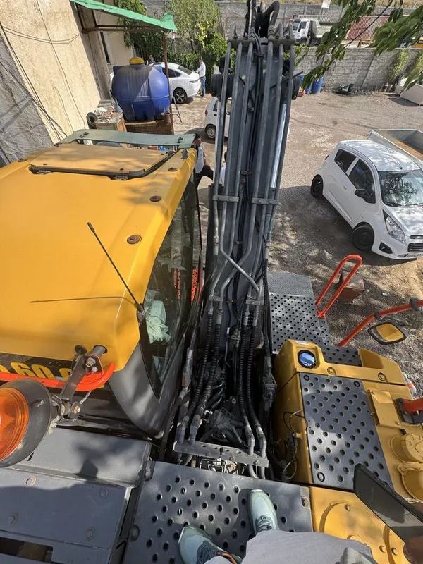 volvo 140 ew ekskavator sotiladi 6 volvo 140 ew ekskavator sotiladi 6