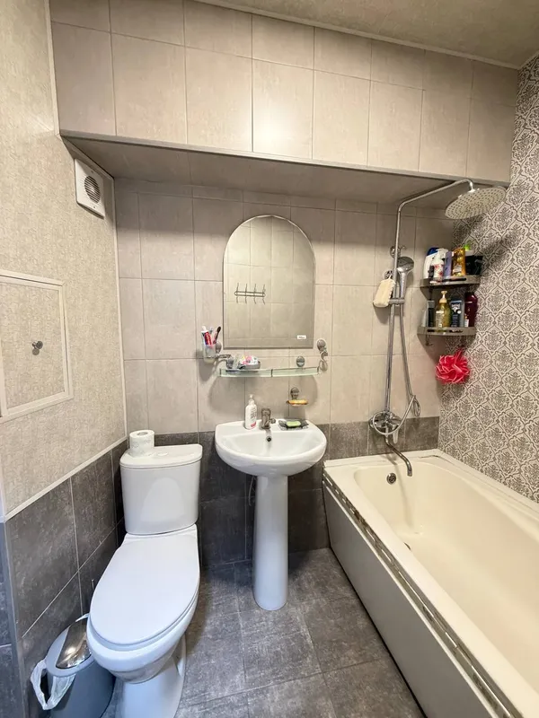 Chilonzor tumanida 55 m², 2 xonali kvartira sotiladi 7