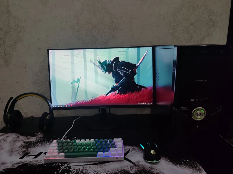 Gaming PC|GTX1050Ti 4GB |16GB RAM|SSD|24”Monitor
