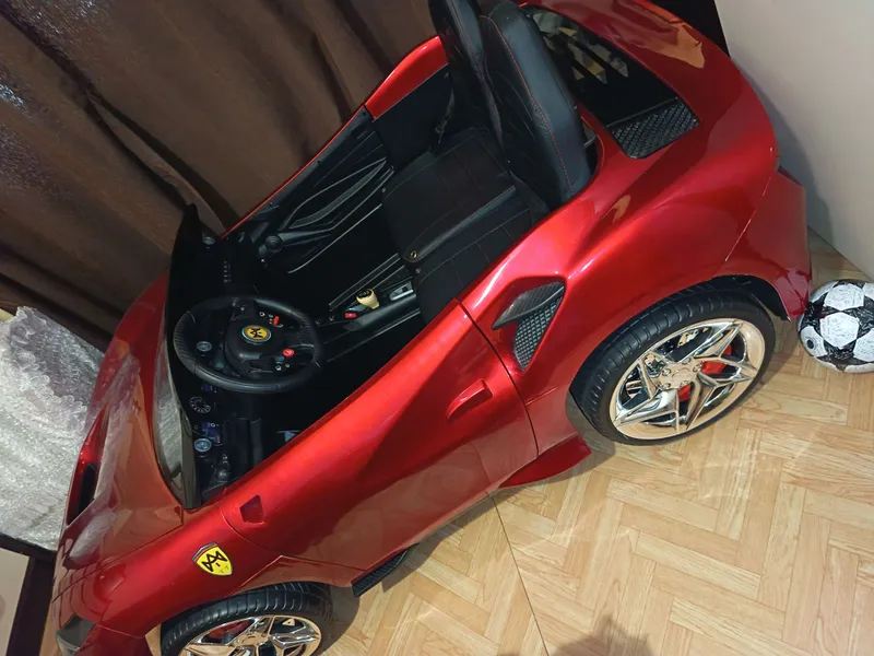 Ferrari 8 продаётся 3 Ferrari 8 продаётся 3