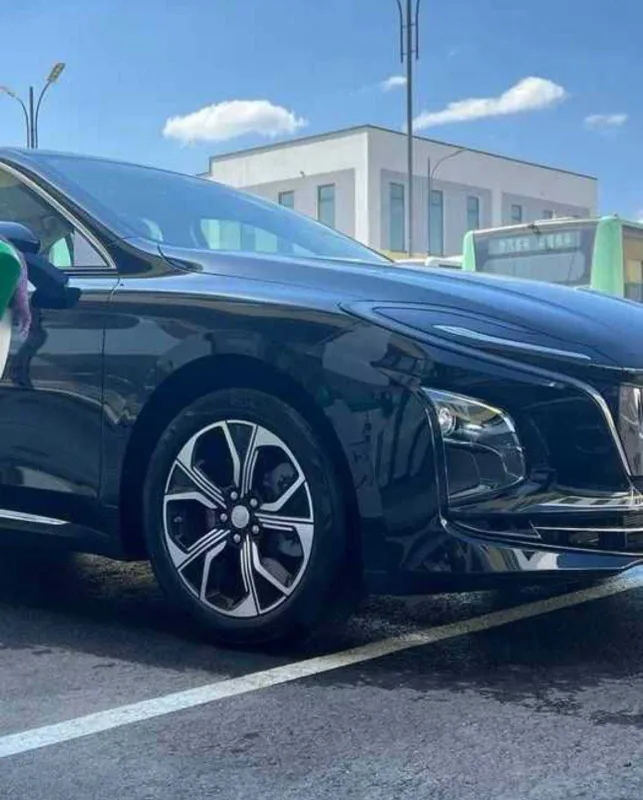 Hongqi eqm5 2025yili 500km — фото 1