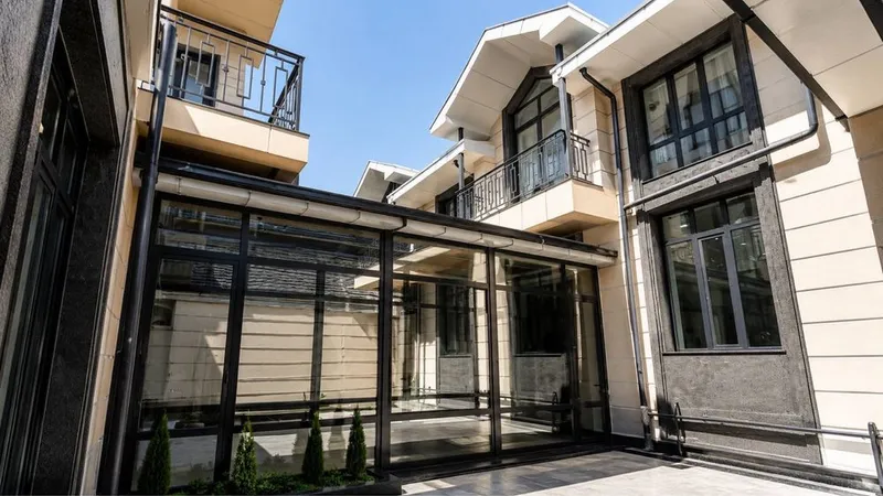Новая Гостиница 28 номеров. Яккасарай рн| Remax Эльвина 2