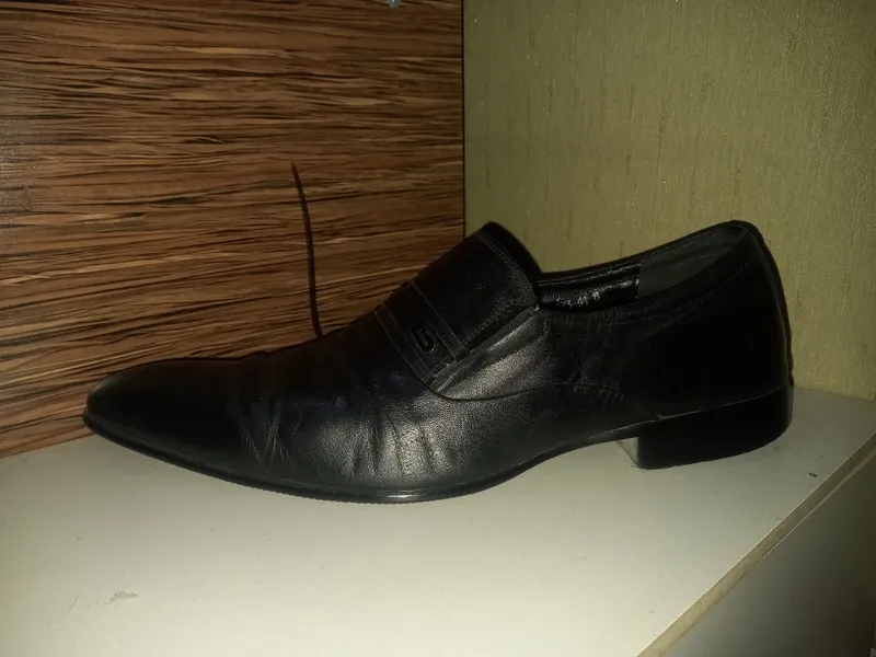 oyoģ kiyim sotiladi toza charm — фото 2