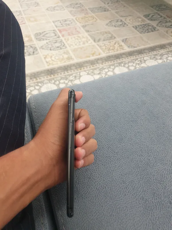 iPhone SE 2020, 128 ГБ 4 iPhone SE 2020, 128 ГБ 4