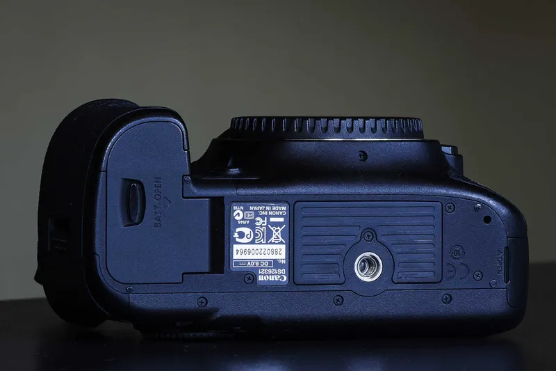 Canon 5D Mark III Body + SanDisk CF Extreme Pro 32GB + 16GB + ИК-пульт 7 Canon 5D Mark III Body + SanDisk CF Extreme Pro 32GB + 16GB + ИК-пульт 7