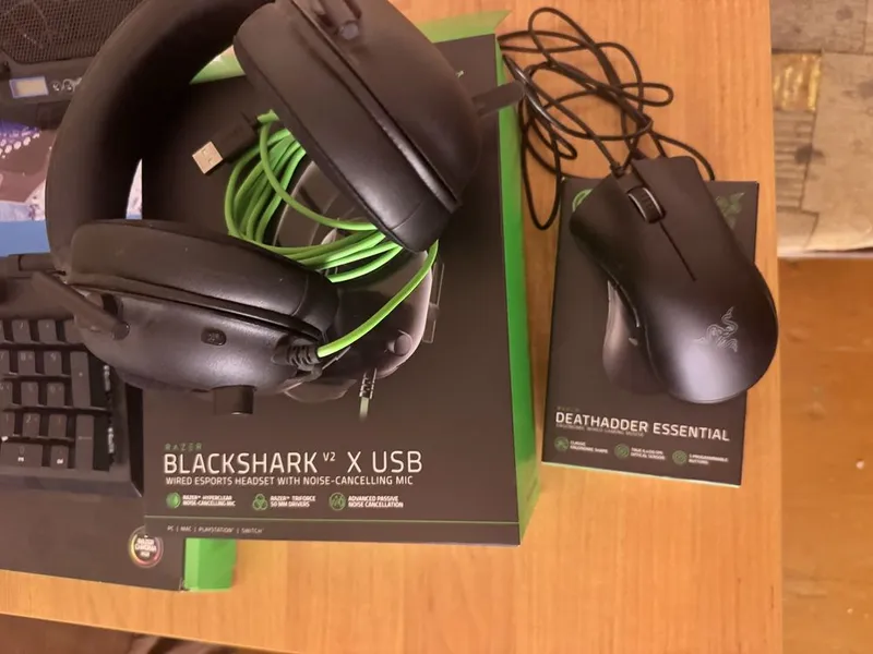 Продам комплект игровой периферии Razer (клавиатура, мышь, наушники) 3 Продам комплект игровой периферии Razer (клавиатура, мышь, наушники) 3