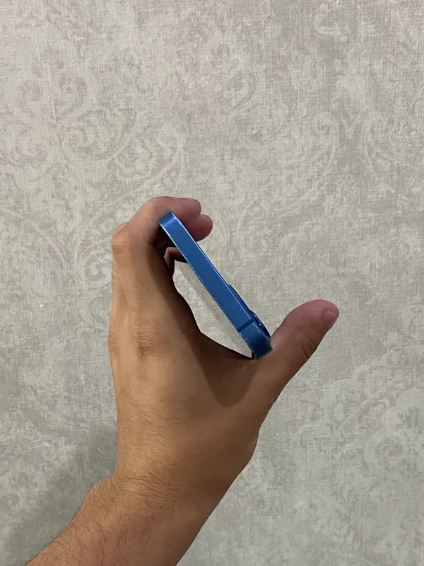 iPhone 13 128 ГБ, синий, идеальное состояние 6 iPhone 13 128 ГБ, синий, идеальное состояние 6