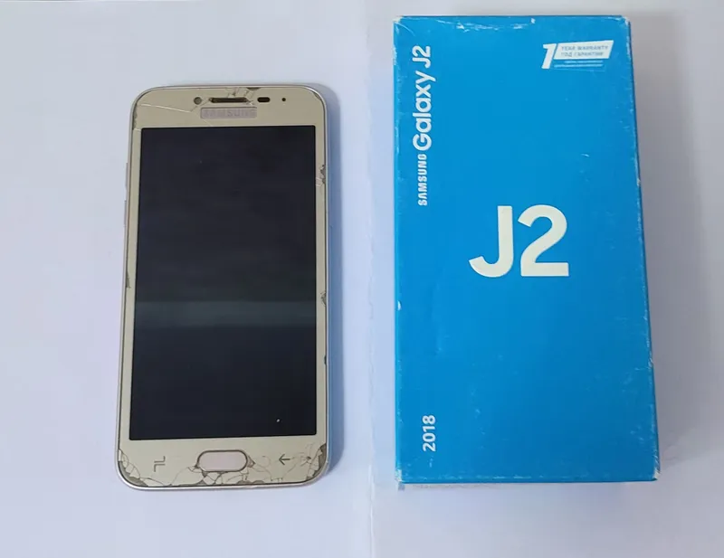 Телефон Samsung Galaxy J2, 2 SIM-карты 1 Телефон Samsung Galaxy J2, 2 SIM-карты 1