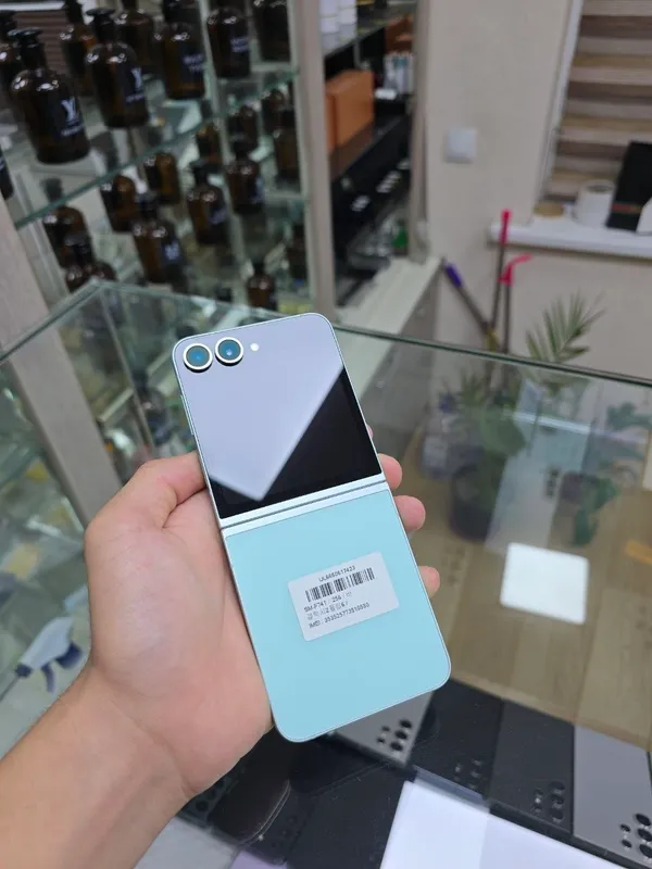 Samsung Z flip6 5G 6