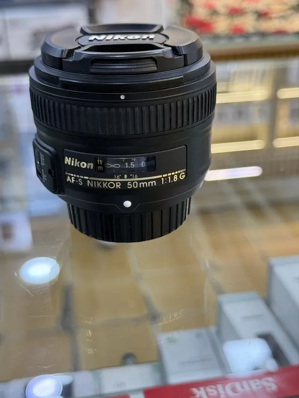 Продается Nikon 50мм 1.8