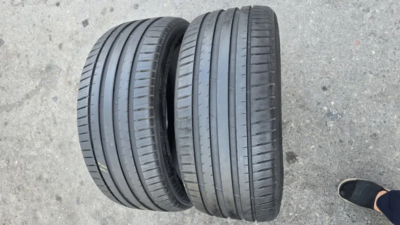 255/40/R21 Michelin pilot sport⁴suv 3