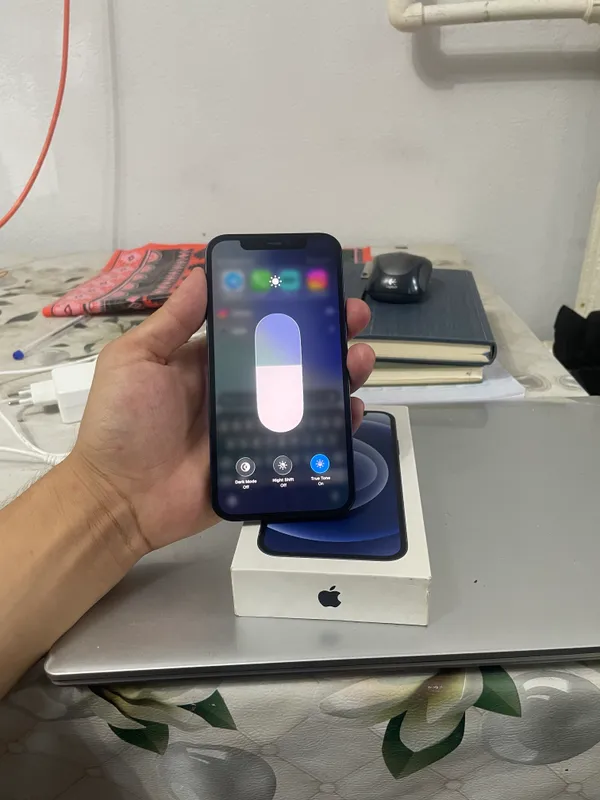 iPhone 12, 128 GB. Ideal holatda. AKB 79% 2
