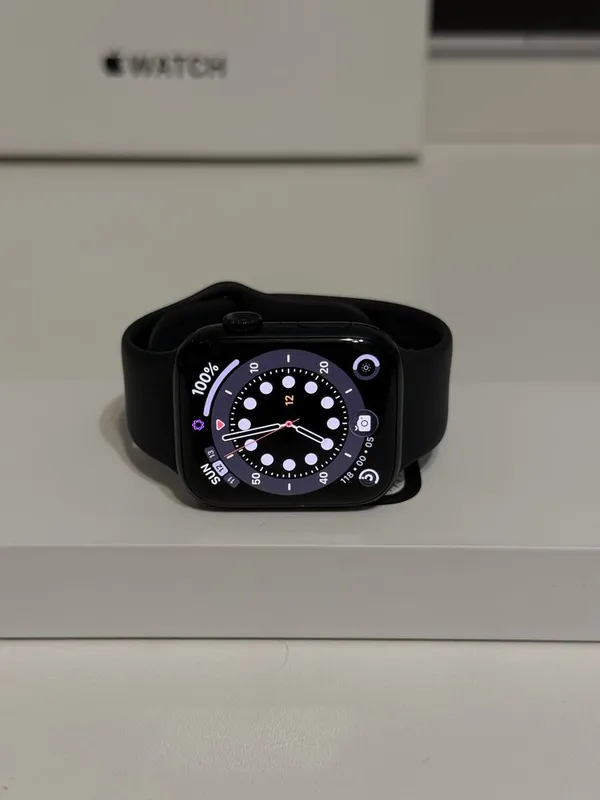 Apple Watch Series 7, 45mm Midnight 2 Apple Watch Series 7, 45mm Midnight 2