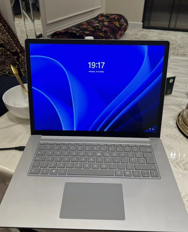 Microsoft Surface с экраном 2K 3 Microsoft Surface с экраном 2K 3