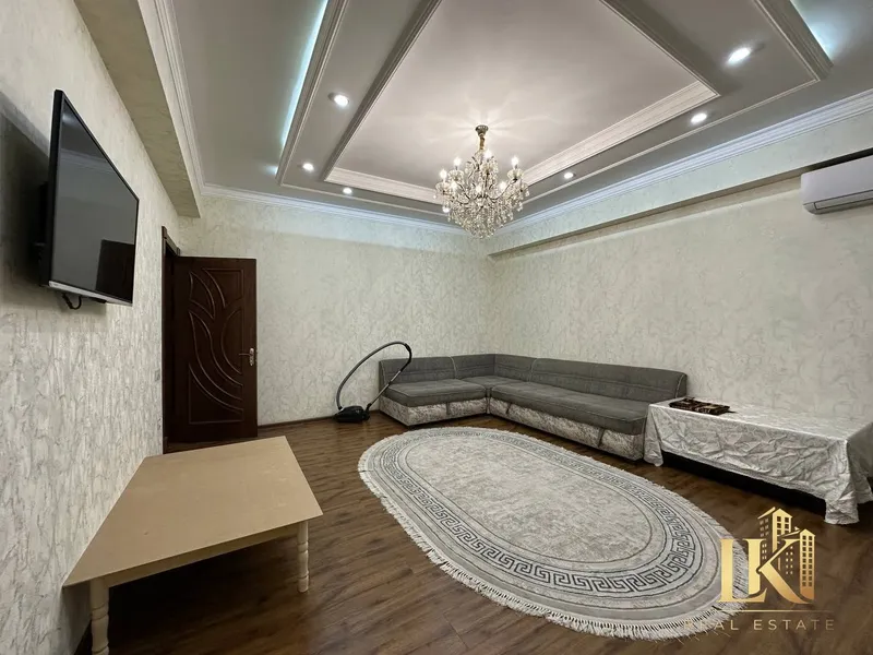 3-комнатная квартира в ЖК «Эталон», 95 м², 5/8, евроремонт, мебель и техника