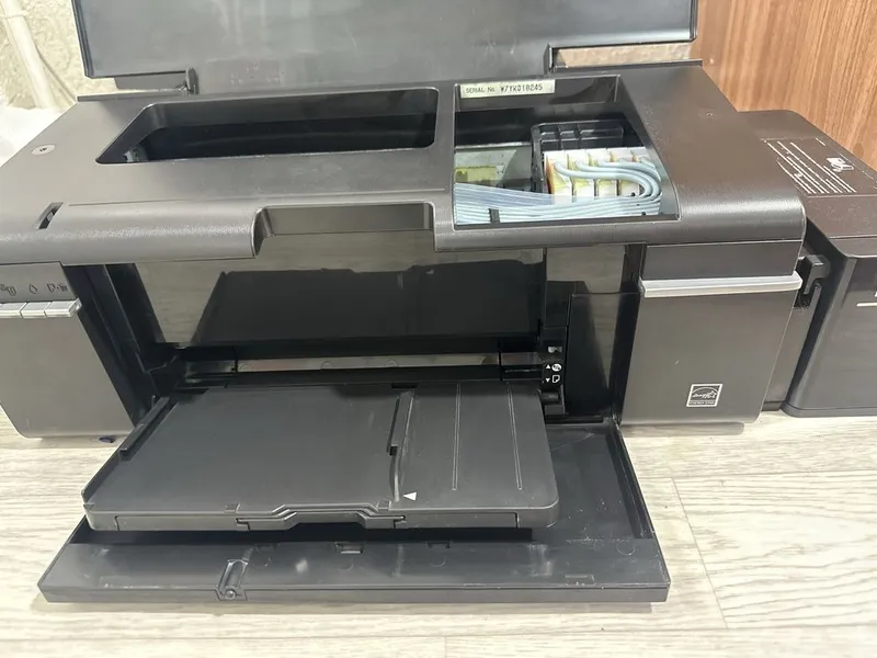 Printer Epson L805 1yil ishlatganman — фото 3