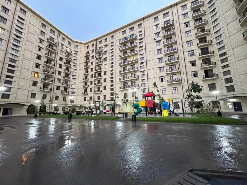 СРОЧНО ПРОДАЁТСЯ КВАРТИРА 3/8/10 Площадь: 136 квадратных метров — фото 1