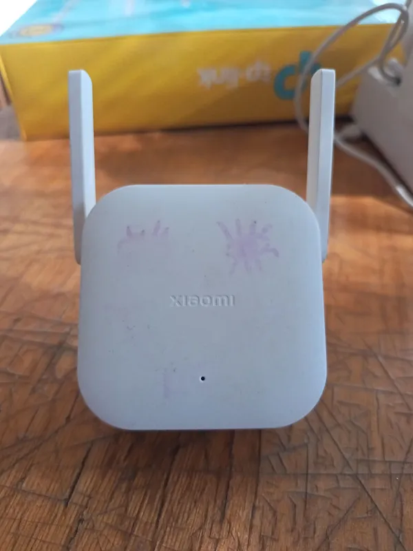 Продаётся уселитель вай фай xiaomi Продаётся уселитель вай фай xiaomi