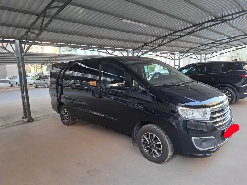 Mountain Taxi & Transfer | Comfortable 8-Seater JAC M3 Mini-Van — фото 3