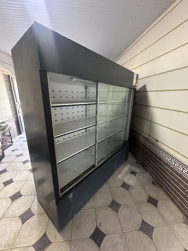 Холодильник озик овкат магазинига