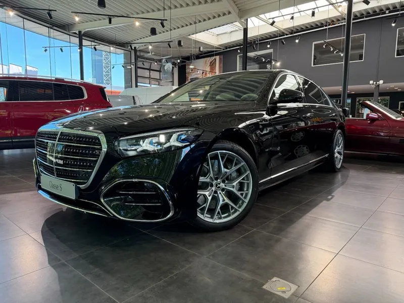 Mercedes-Benz S 580 e 4MATIC Limousine Langversion EQ Hybrid 2026 2 Mercedes-Benz S 580 e 4MATIC Limousine Langversion EQ Hybrid 2026 2