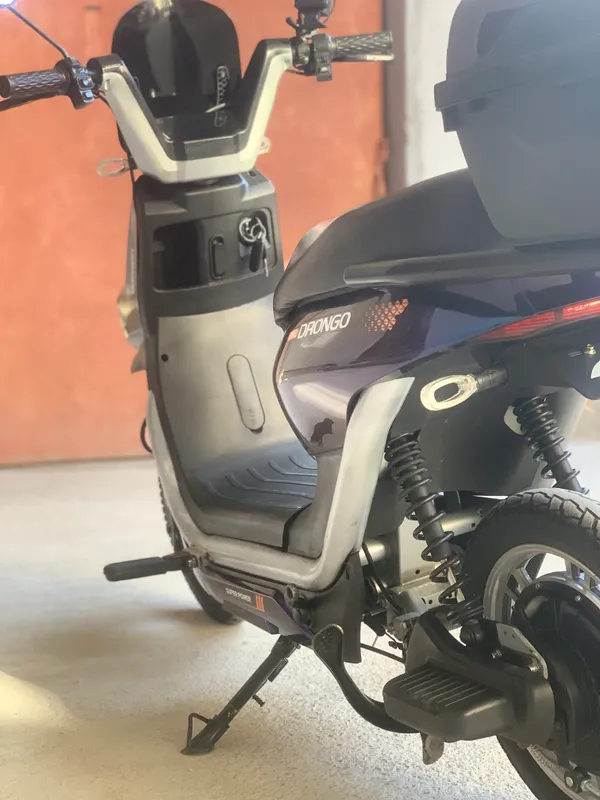 skuter sotiladi holati yaxshi 6