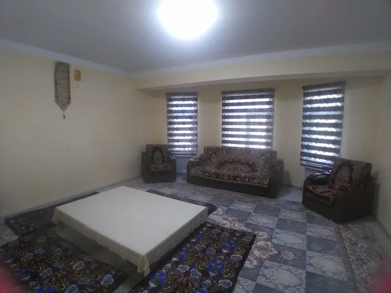 3 xonali kvartira ijaraga beriladi. Hamma sharoitlari bor. 8