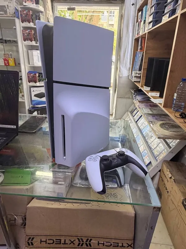 Playstation 5 slim 4