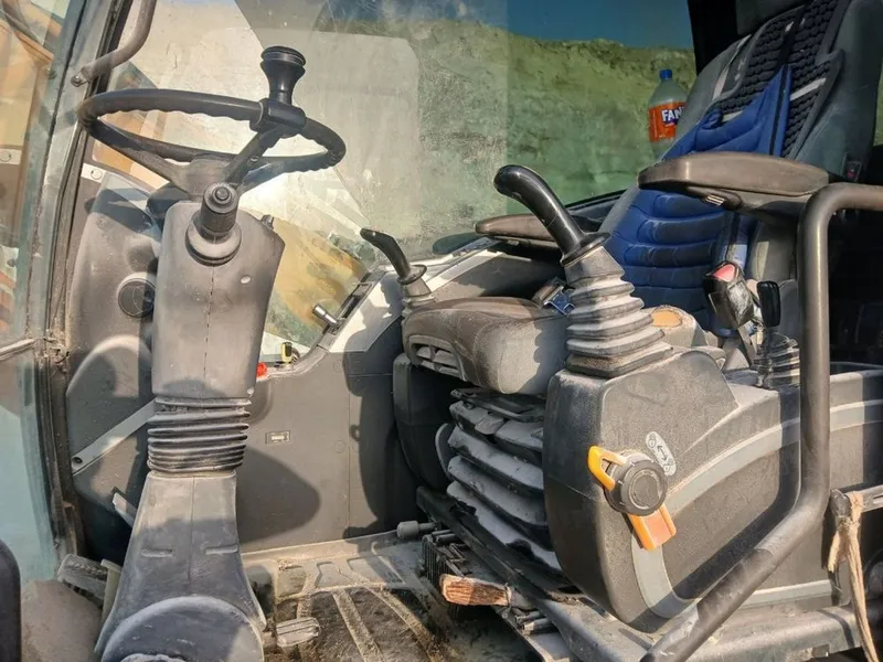 Hyundai ekskavator sotiladi 6 Hyundai ekskavator sotiladi 6
