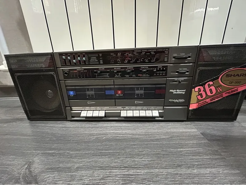 Sharp GF560, хорошее состояние 1