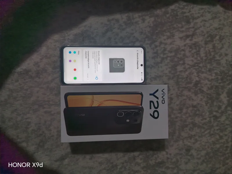 Vivo Y29 yangi telefon