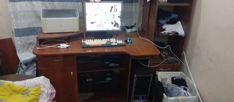Кампютер.принтер .стол в комлекте 2 Кампютер.принтер .стол в комлекте 2