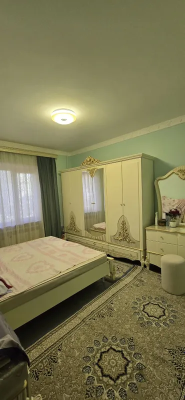 Qarshi shaharda 4 xonali uy srochna sotiladi. 2