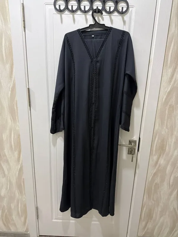 abaya kiylmagan