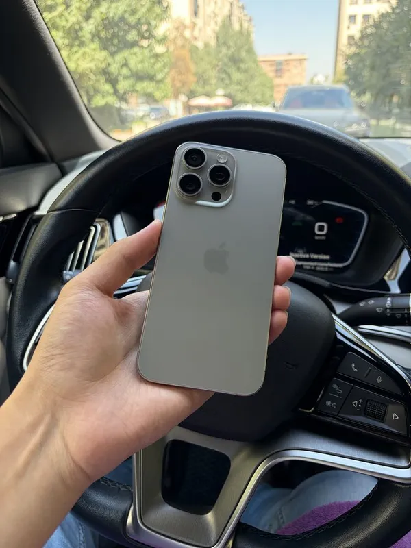 Iphone 15 Pro MAX 2