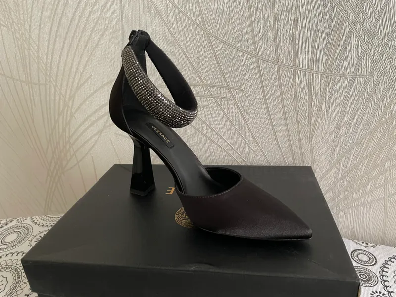 Новые туфли Versace оригинал 5 Новые туфли Versace оригинал 5