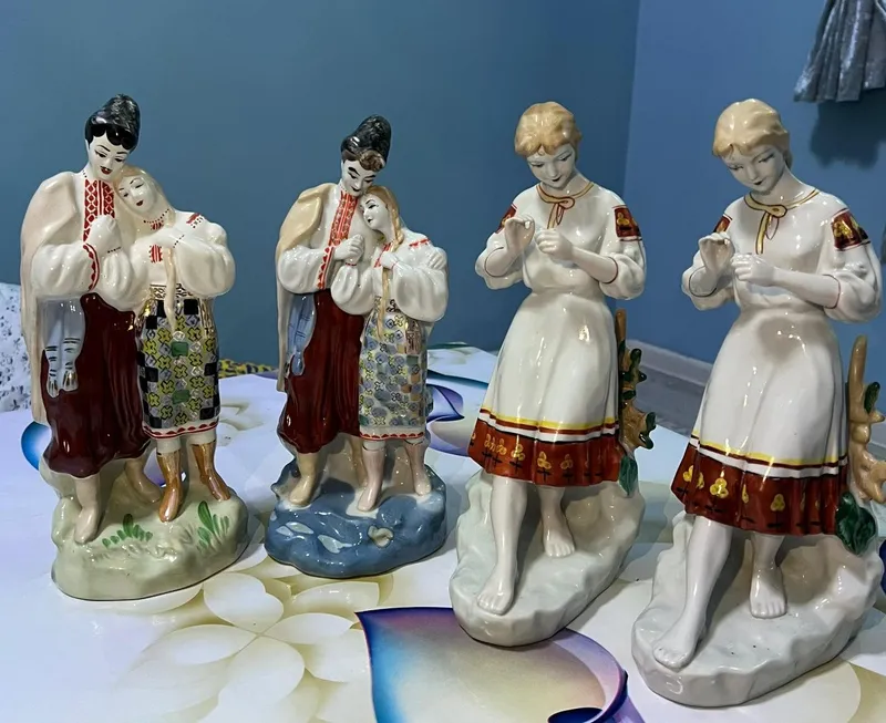 Статуэтки советкие