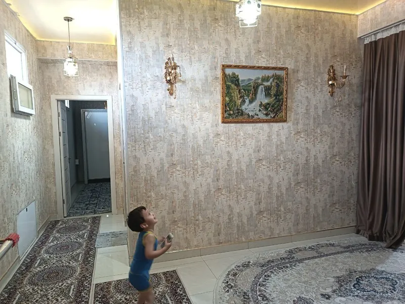 Квартира 3 хоналик 120 кв.м Мехмонхона хам бор ойлик ва кунлик ижарага — фото 1