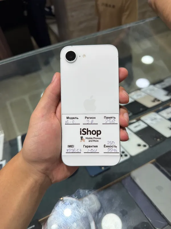 Iphone 16e 256 white, состояние 99%, идеал