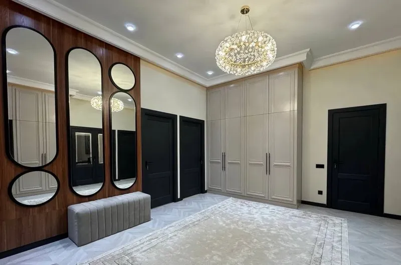 Юнусабад 2-кв 4 комнаты • 120 м² • 5/9 этаж 10 Юнусабад 2-кв 4 комнаты • 120 м² • 5/9 этаж 10