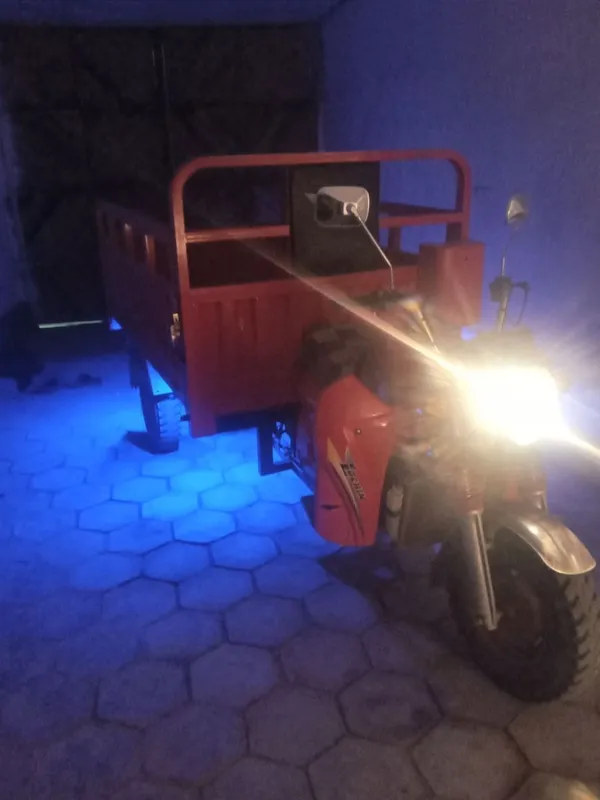 Lochin moto benzinlik