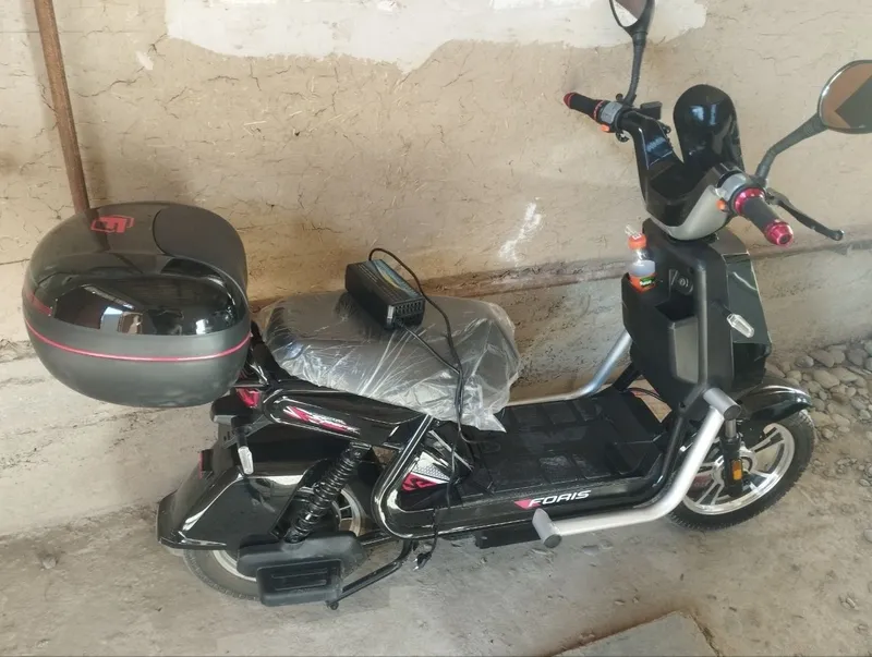 Sukuter sotiladi yangi Sukuter sotiladi yangi