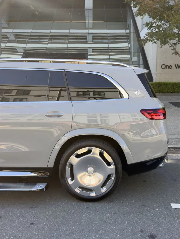 Mercedes-Maybach GLS 600 new 2026 5 Mercedes-Maybach GLS 600 new 2026 5