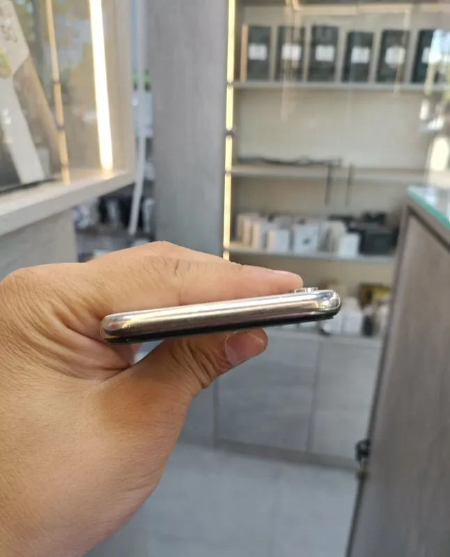 iPhone X в хорошем состоянии 7