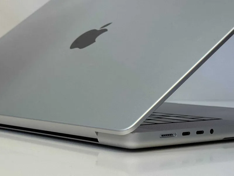 как новый MacBook Pro 16” M3 Pro/ 36Gb / 512GB Black 3 как новый MacBook Pro 16” M3 Pro/ 36Gb / 512GB Black 3