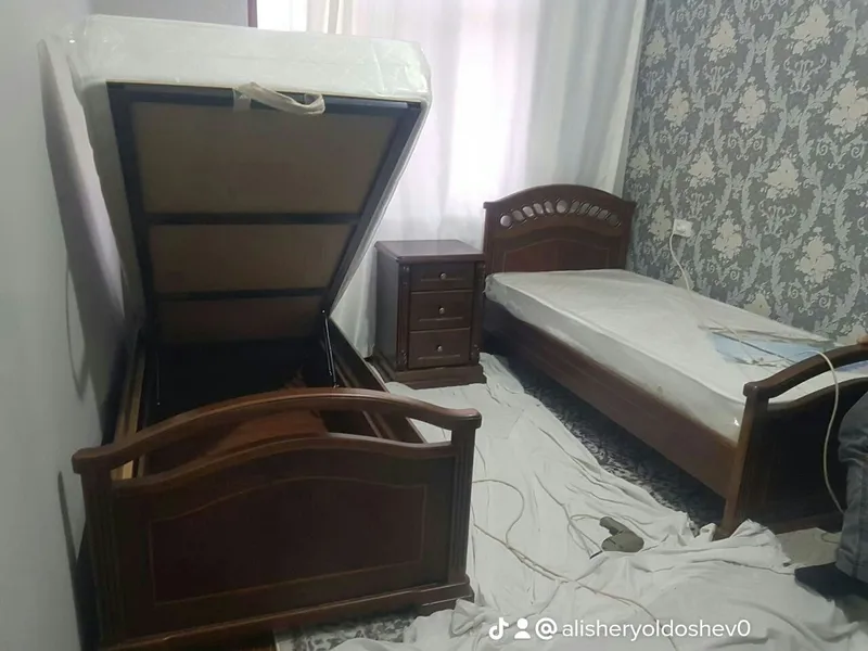 Kravat klassik chinor va shpondan oq tilla orex qaymoq ranglari bor — фото 4