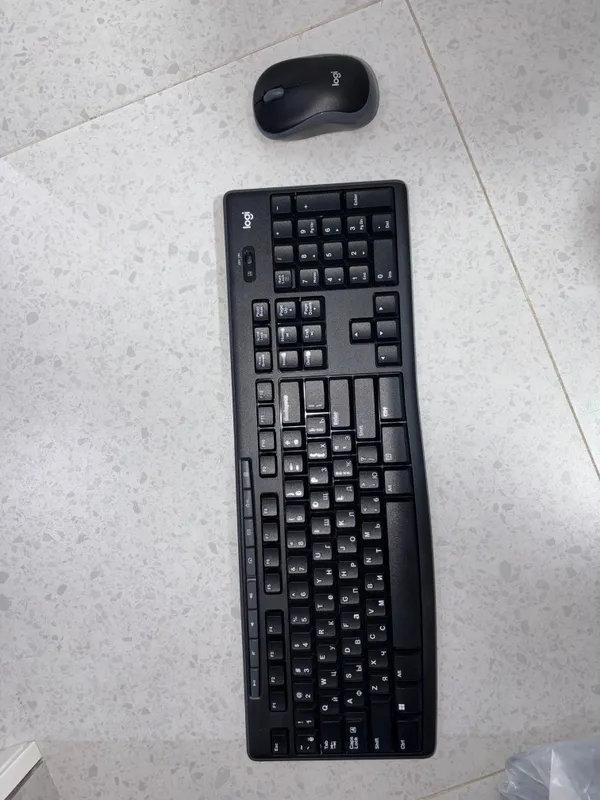 Беспроводной комплект Logitech MK270 (Клавиатура K270 + Мышь M185) Беспроводной комплект Logitech MK270 (Клавиатура K270 + Мышь M185)