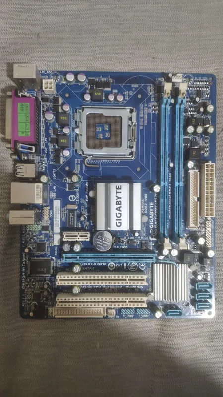 Продам материнскую плату Gigabyte Ga-G41MT-ES2L — фото 2